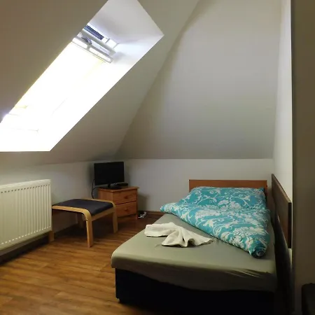 Motel Sara Hevlín